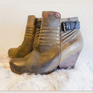 OTBT Red Bank Bootie Sz 8M